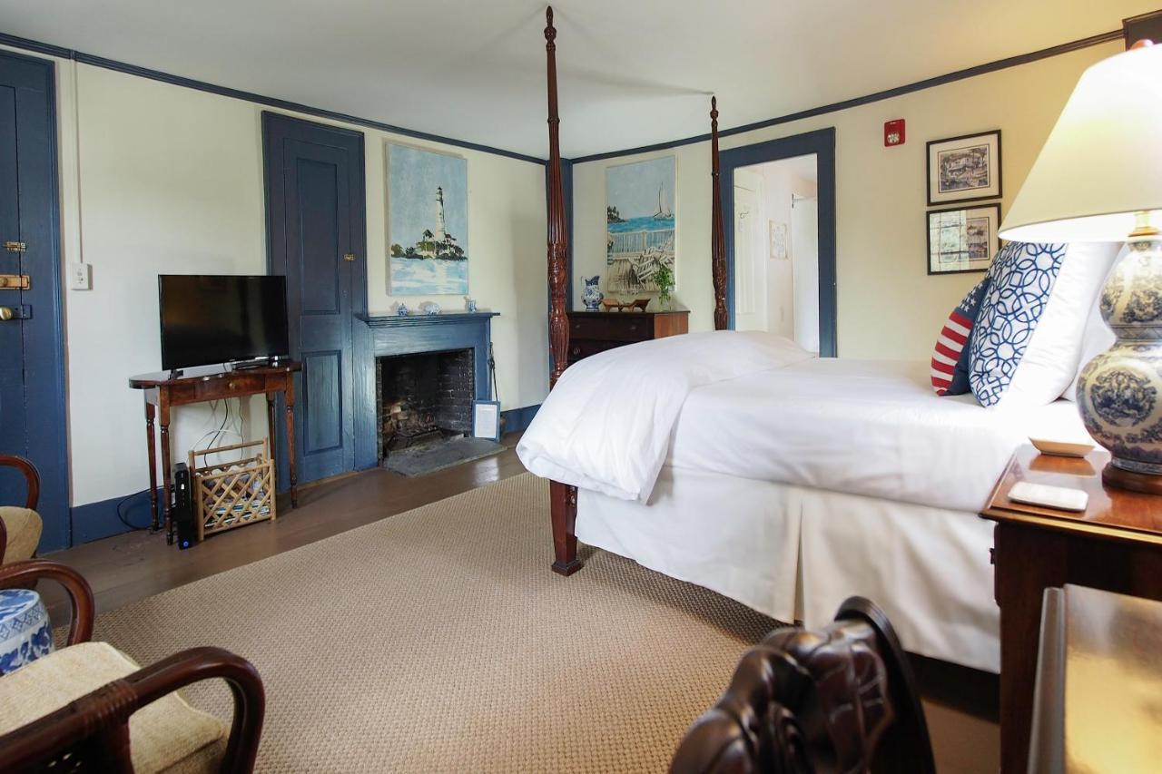 James Pharmacy Bed And Breakfast Old Saybrook Exterior foto